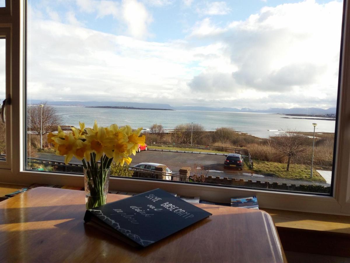 Skye Basecamp Hostel, Broadford Bay, Isle Of Skye Exterior foto